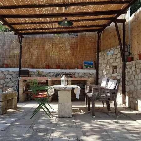 Vakantiehuis Bohali's House Agios Gordios (Corfu)